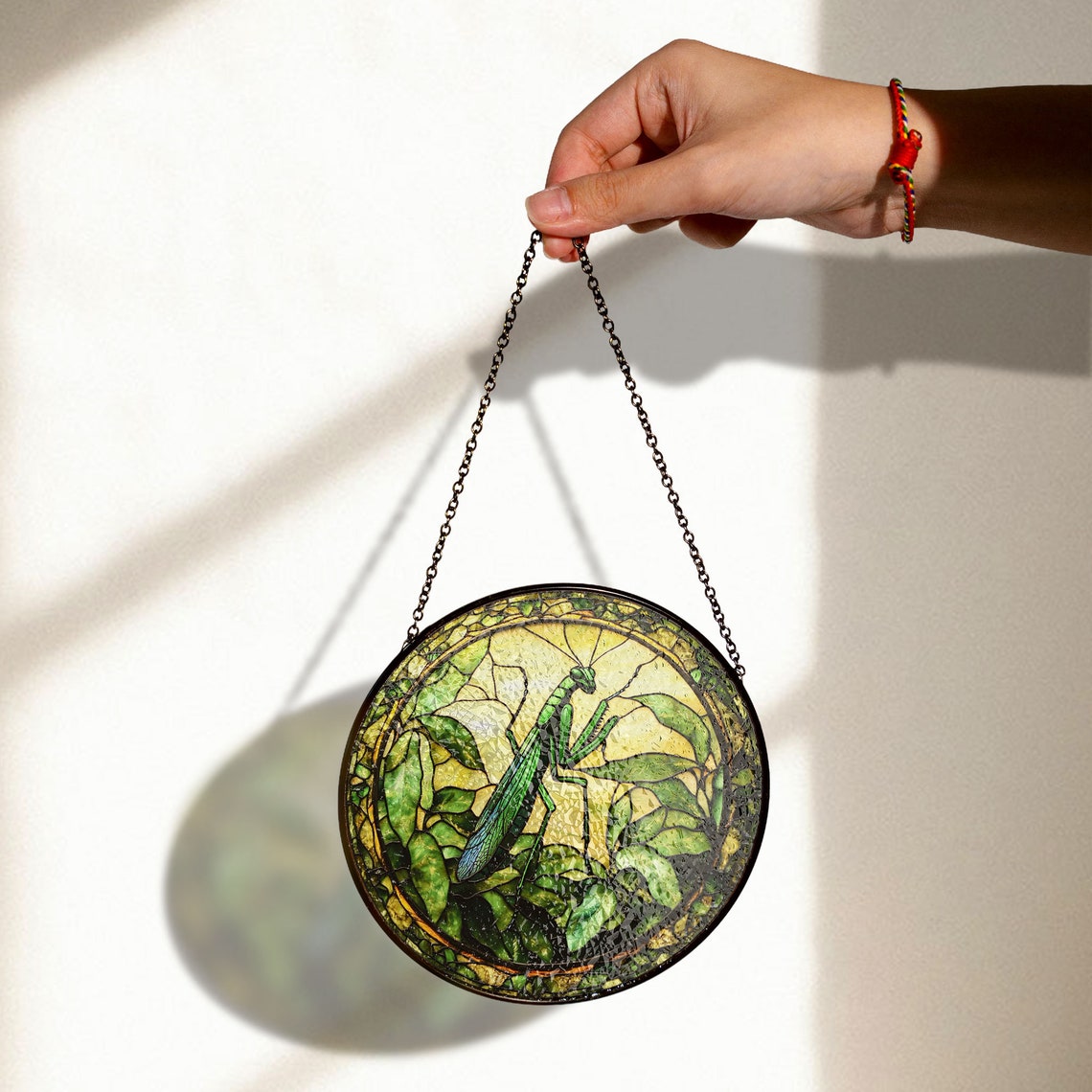Praying Mantis Stained Glass Window Hanging – Detailed Nature Art with Green Leaves
