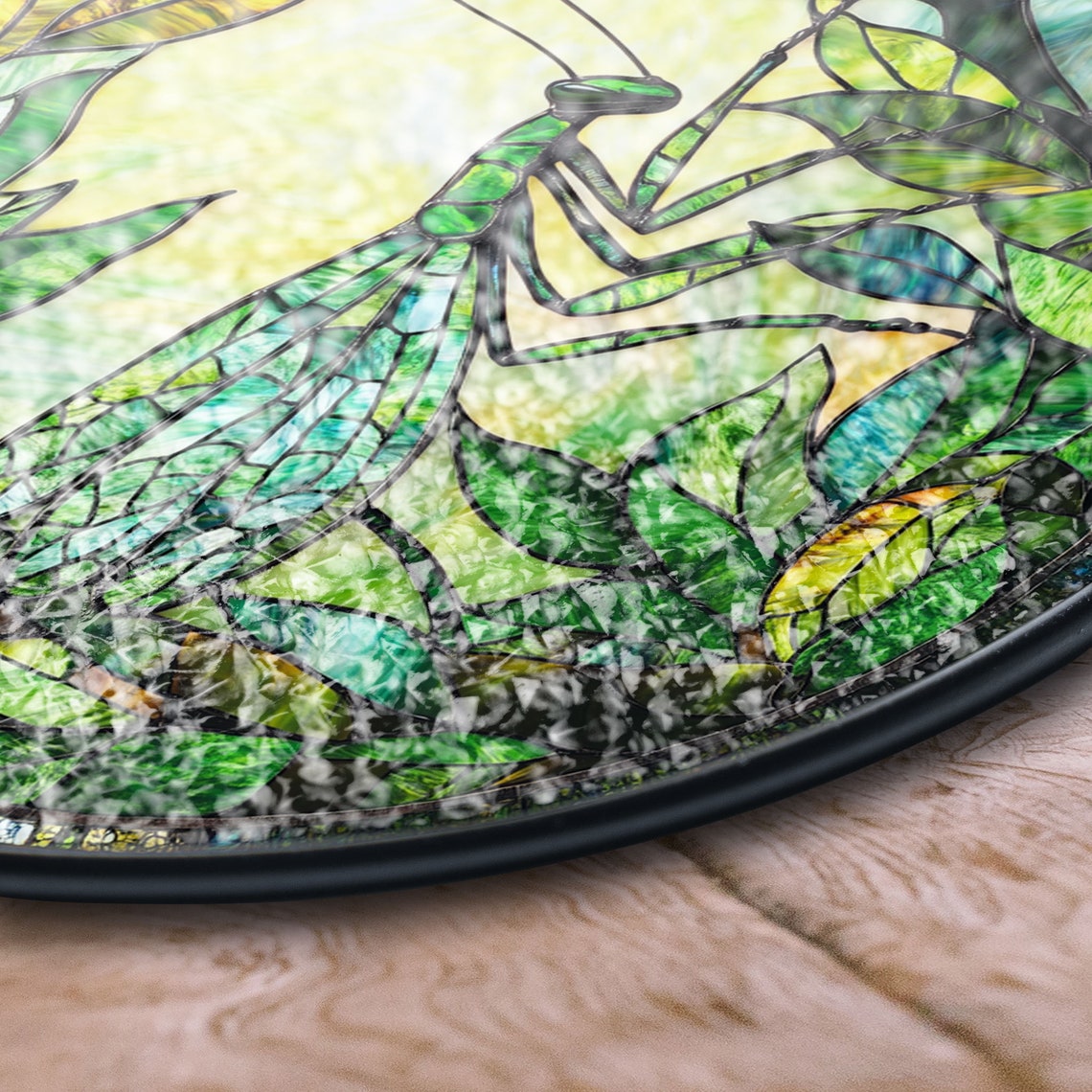 Praying Mantis Stained Glass Suncatcher – Nature-Inspired Insect Window Art
