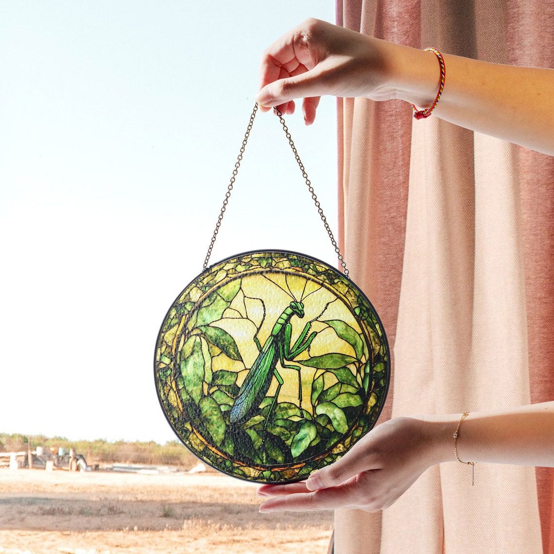 Praying Mantis Stained Glass Window Hanging – Detailed Nature Art with Green Leaves